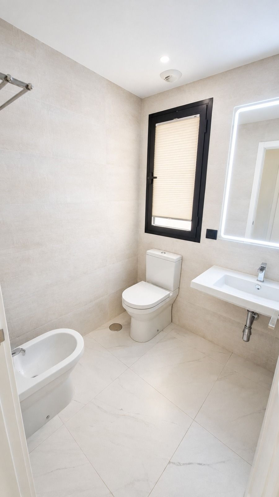 Appartement te koop in Estepona | 2 slaapkamers H5496223