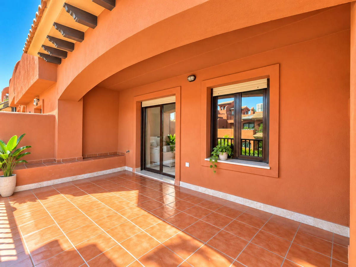 Appartement te koop in Estepona | 3 slaapkamers H5496535