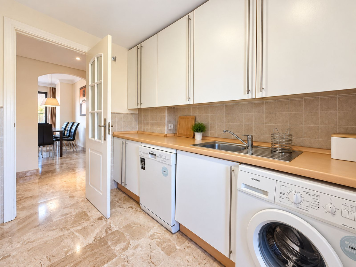 Appartement te koop in Estepona | 3 slaapkamers H5496535