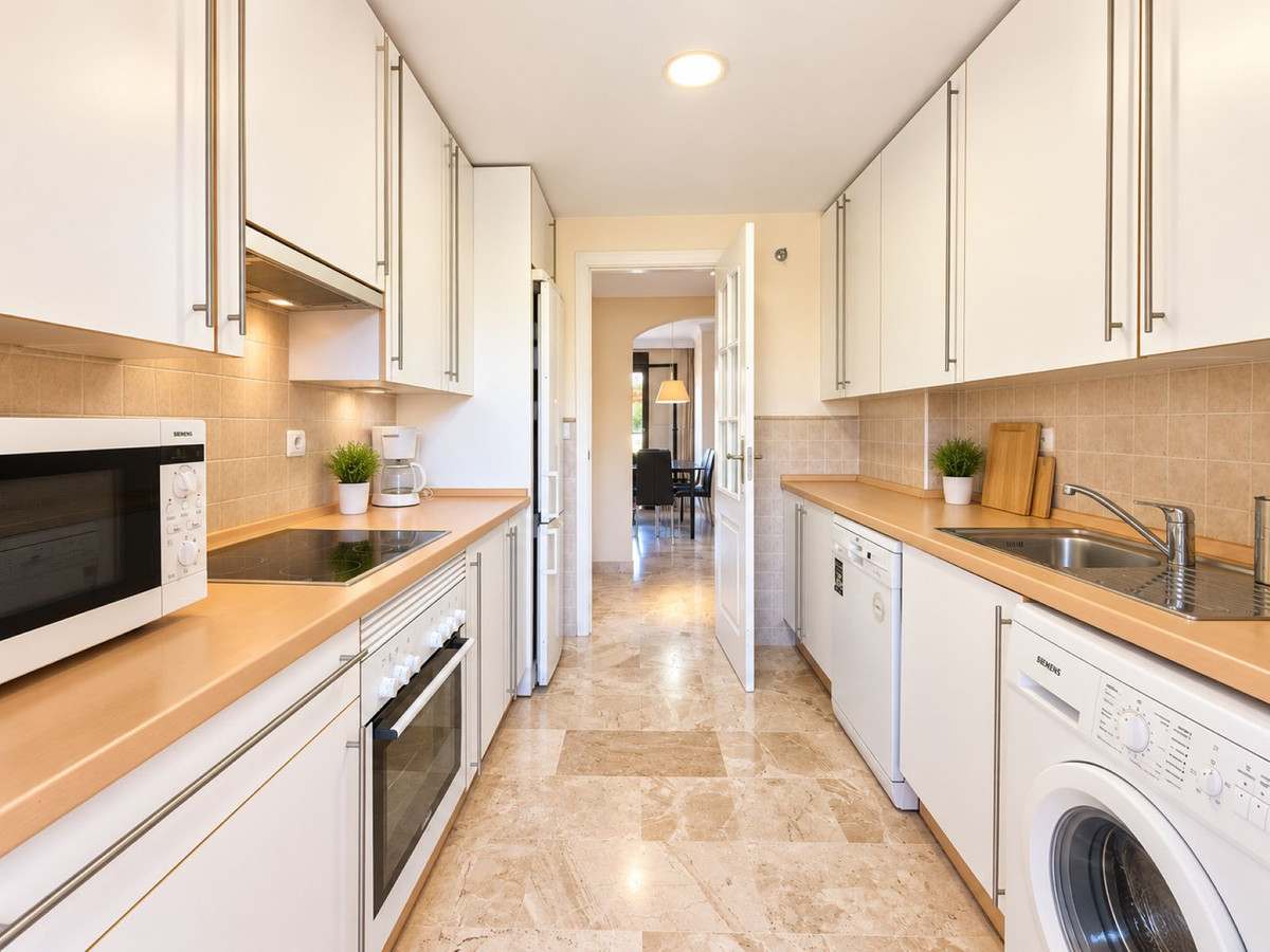 Appartement te koop in Estepona | 3 slaapkamers H5496535