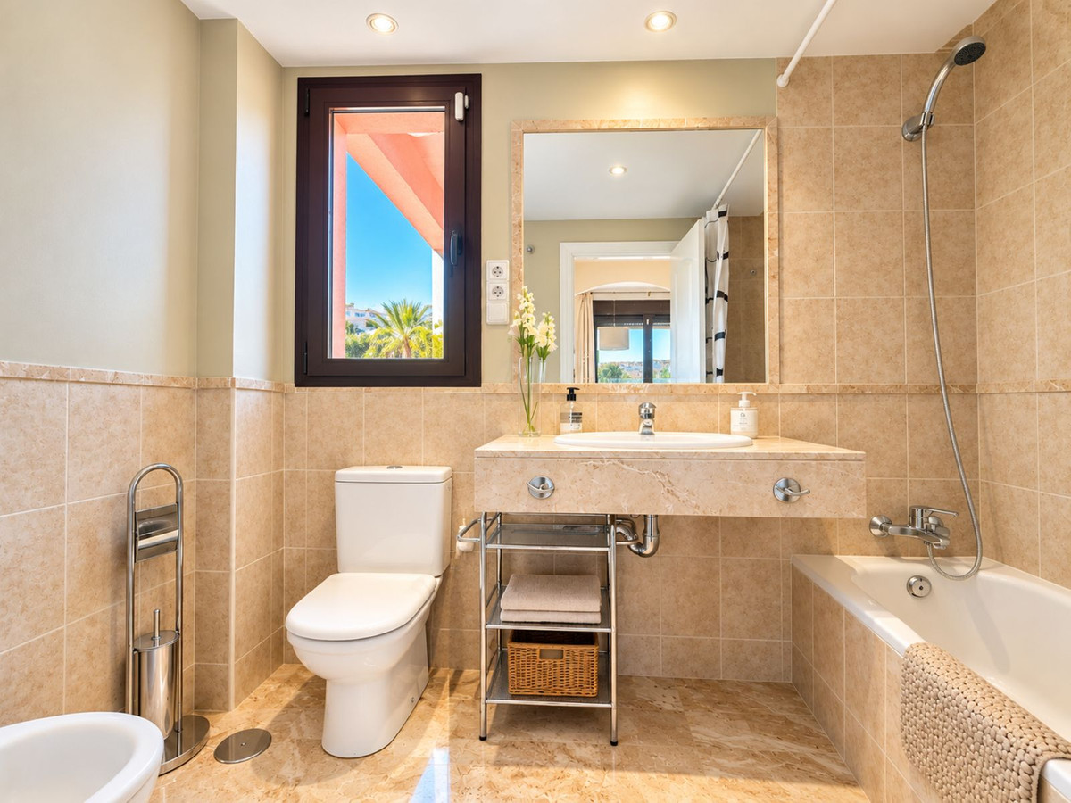 Appartement te koop in Estepona | 3 slaapkamers H5496535