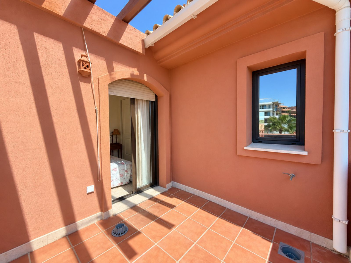 Appartement te koop in Estepona | 3 slaapkamers H5496535