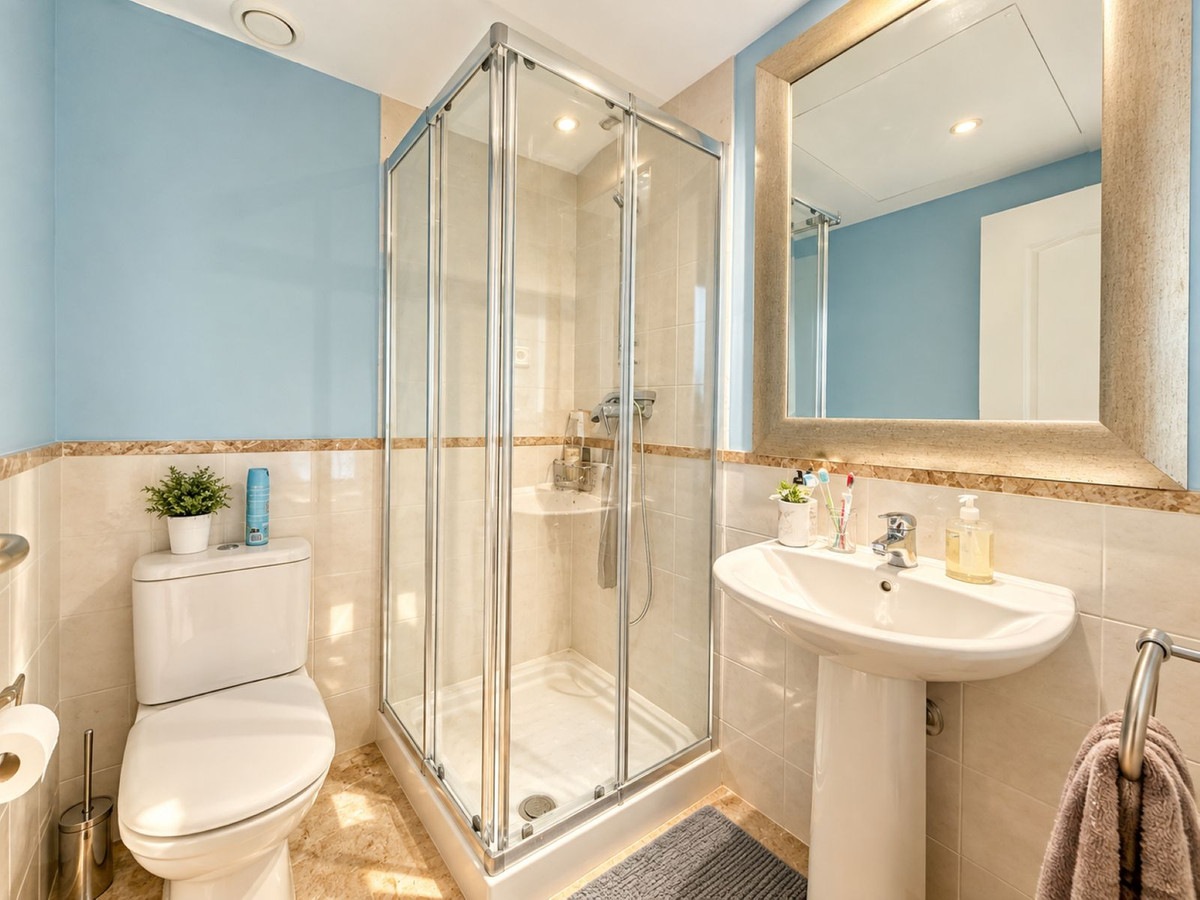 Appartement te koop in Estepona | 3 slaapkamers H5496535