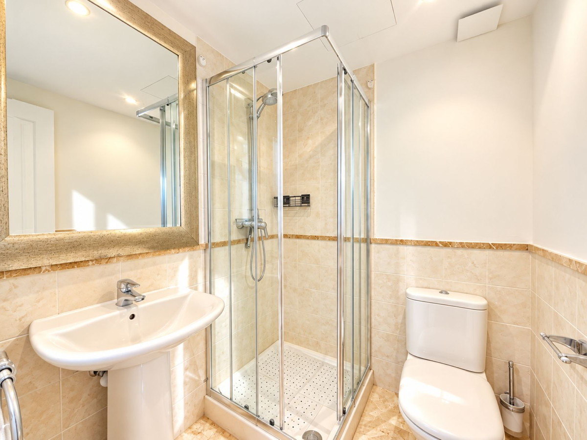 Appartement te koop in Estepona | 3 slaapkamers H5496535
