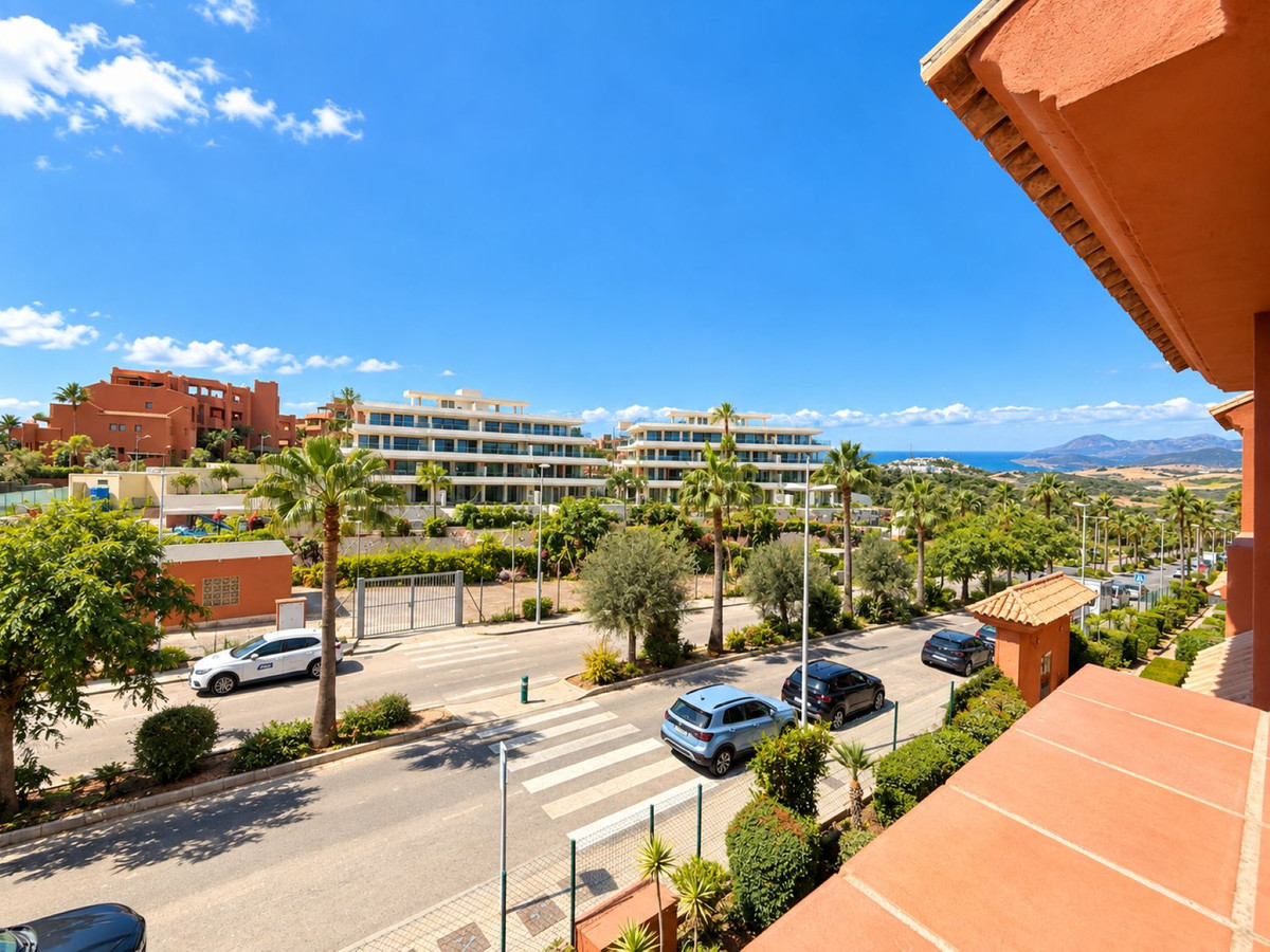 Appartement te koop in Estepona | 3 slaapkamers H5496535