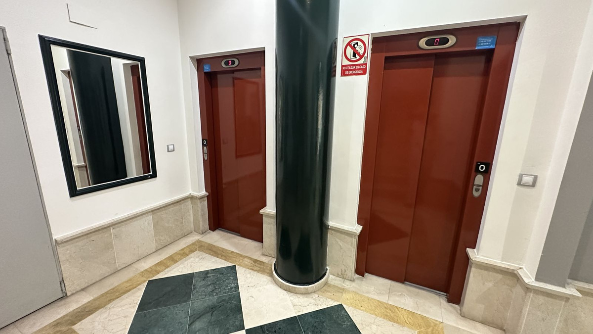 Appartement te koop in Estepona | 1 slaapkamers H5496850