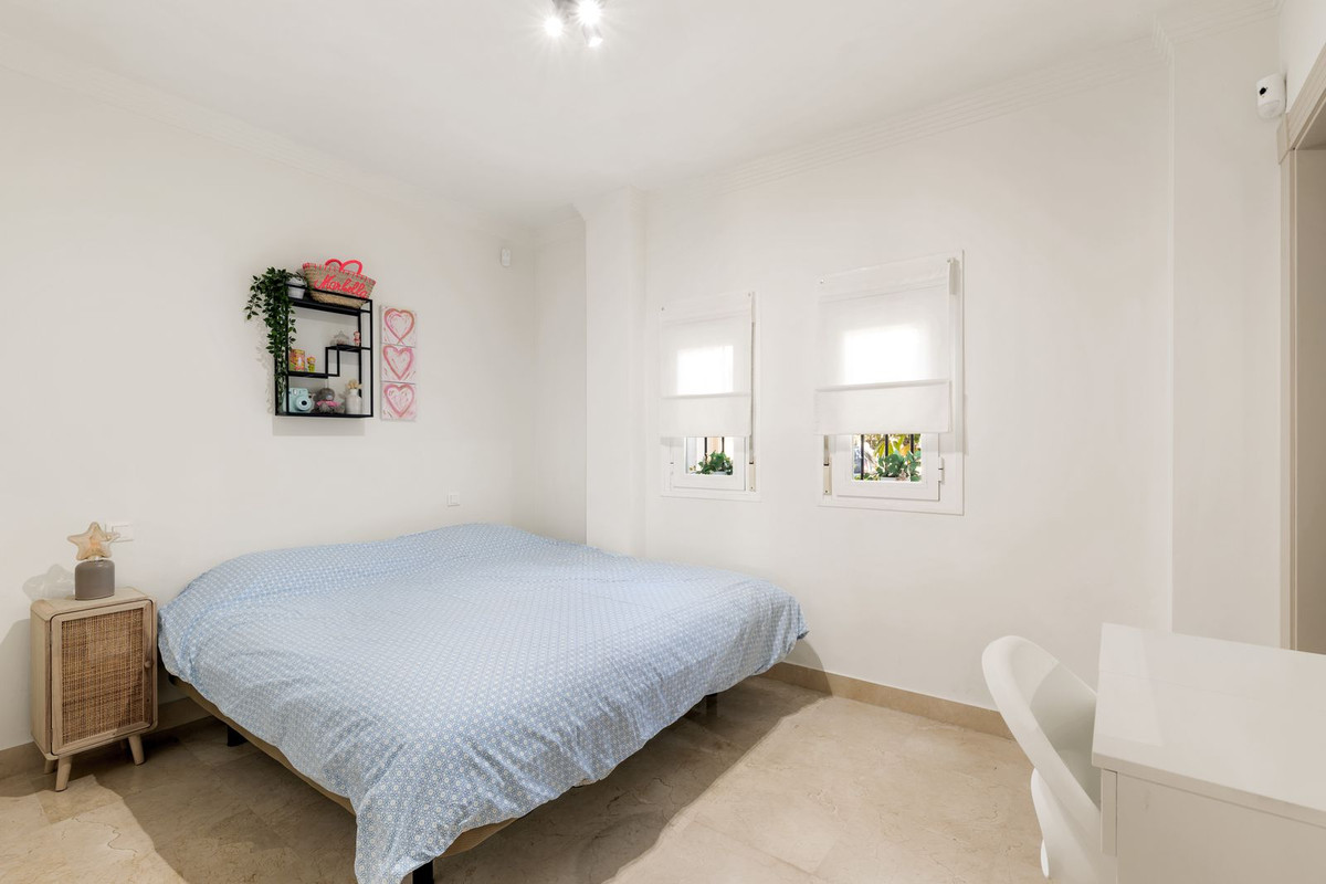 Appartement te koop in Estepona | 2 slaapkamers H5496856