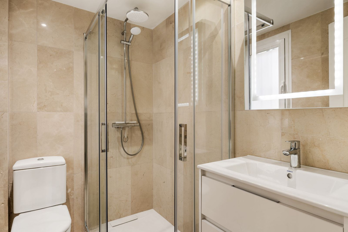 Appartement te koop in Estepona | 2 slaapkamers H5496856