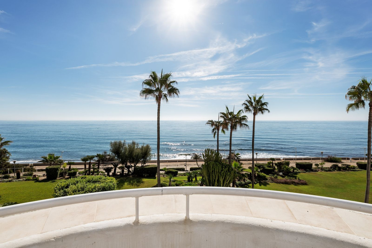 Appartement te koop in Estepona | 2 slaapkamers H5496856