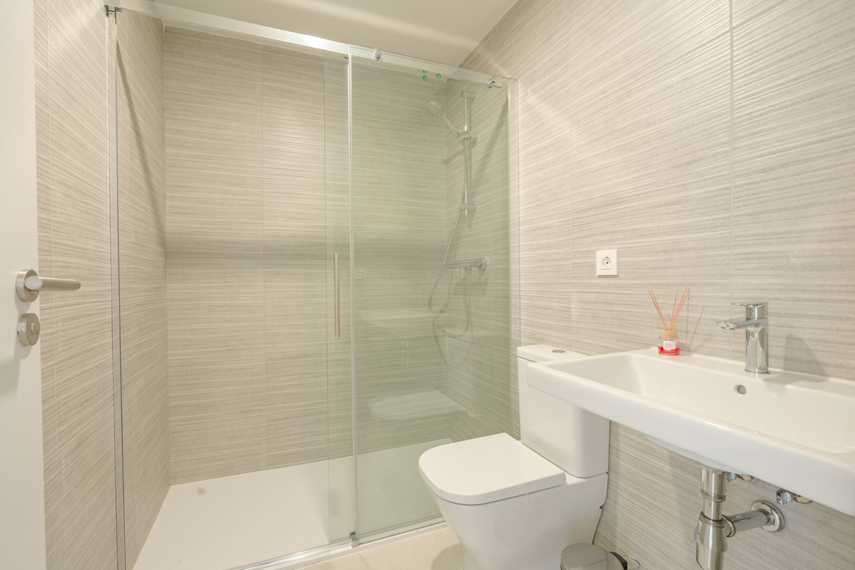 Appartement te koop in Estepona | 3 slaapkamers H5498044