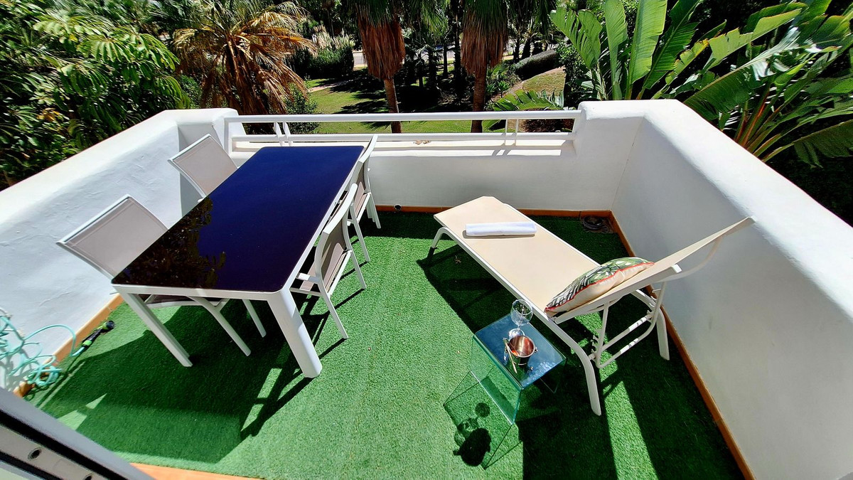 Appartement te koop in Estepona | 2 slaapkamers H5498845
