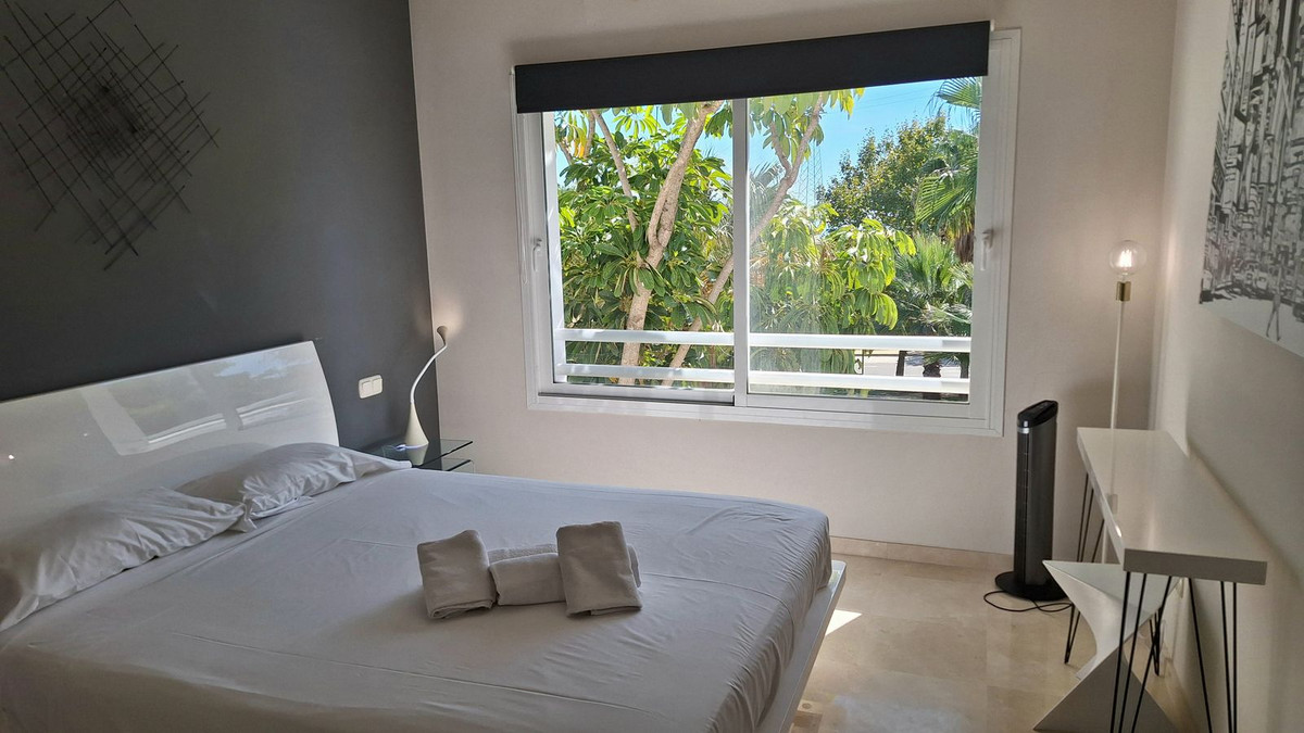 Appartement te koop in Estepona | 2 slaapkamers H5498845