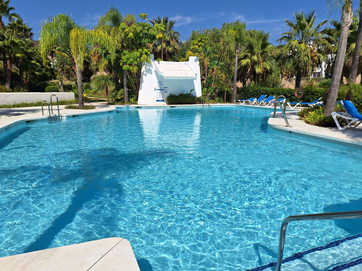 Appartement te koop in Estepona | 2 slaapkamers H5498845