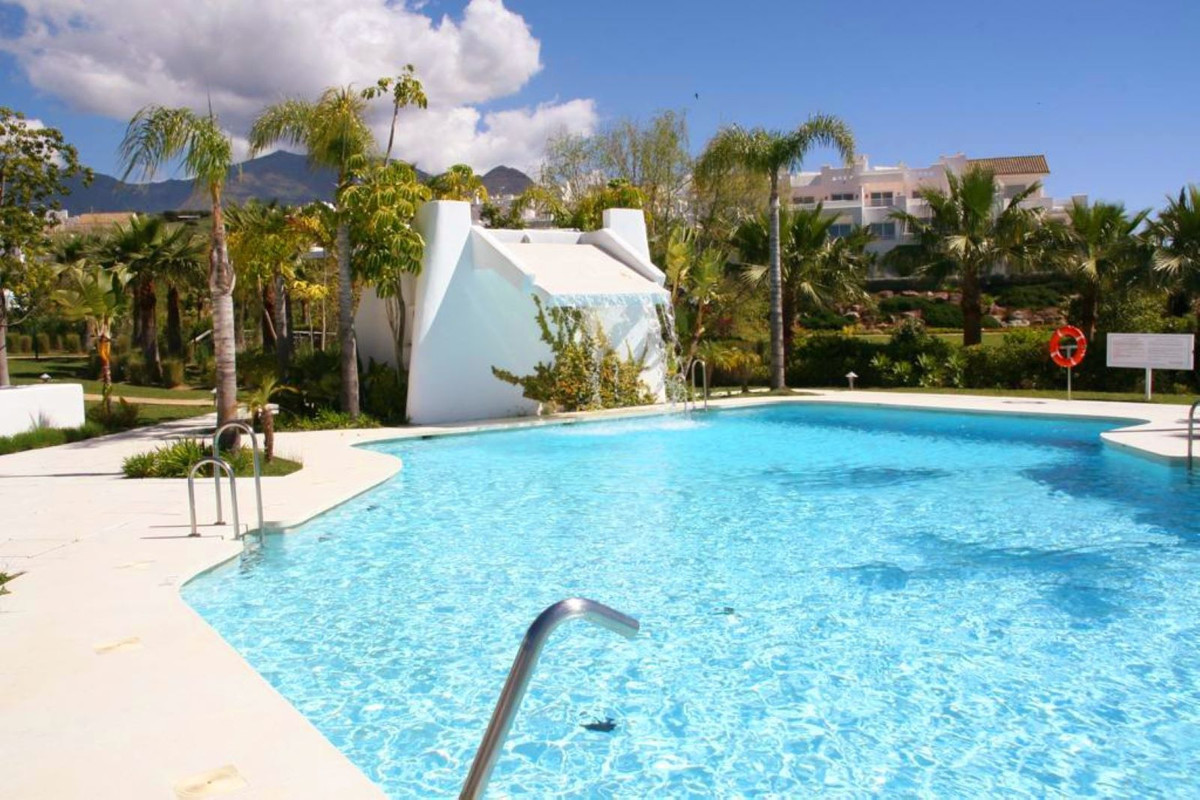 Appartement te koop in Estepona | 2 slaapkamers H5498845
