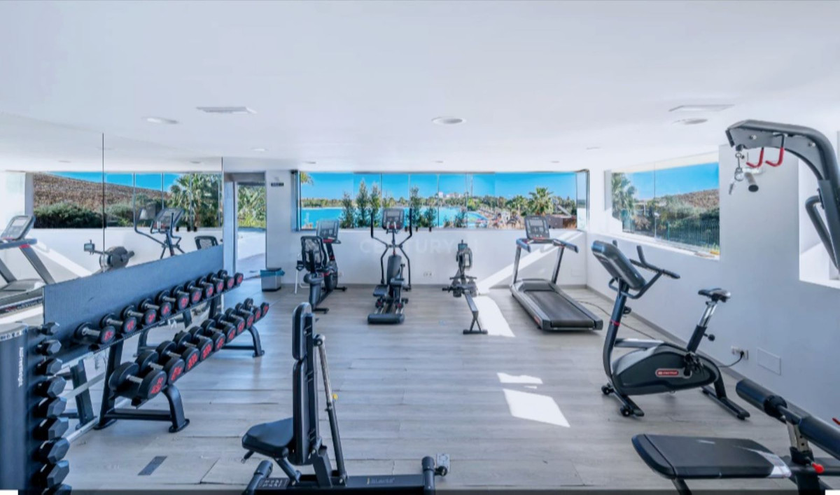 Appartement te koop in Estepona | 2 slaapkamers H5498845