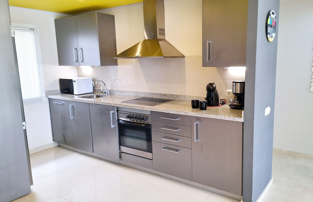 Appartement te koop in Estepona | 2 slaapkamers H5498845