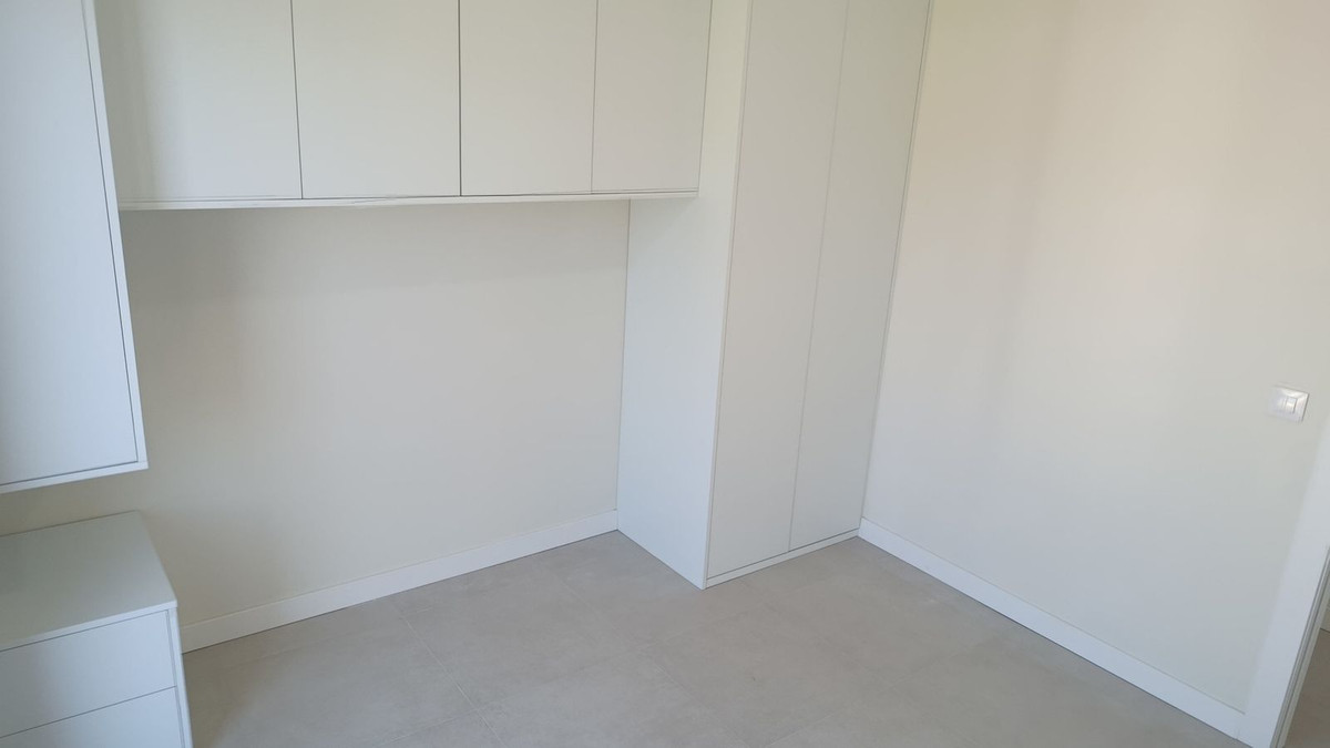 Appartement te koop in Estepona | 2 slaapkamers H5498878