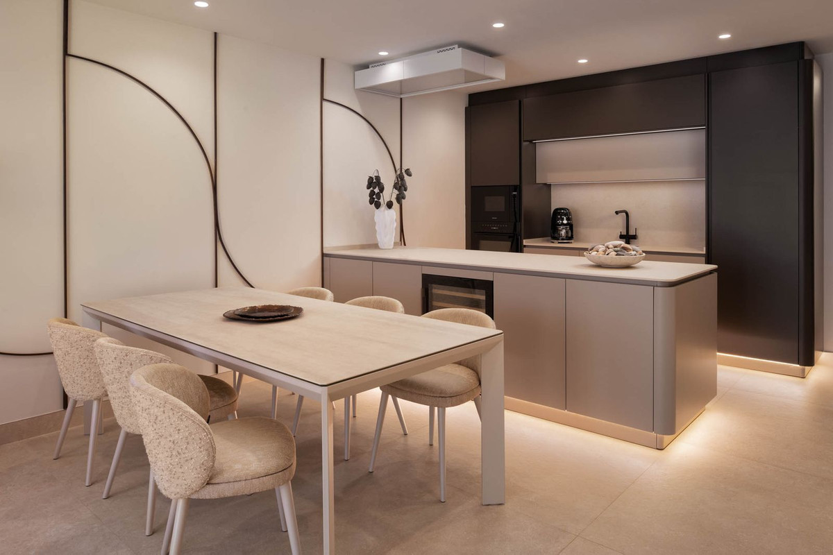 Appartement te koop in Estepona | 3 slaapkamers H5499238