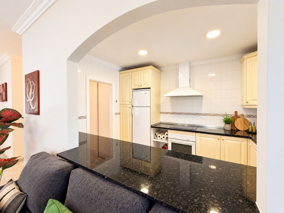 Appartement te koop in Estepona | 2 slaapkamers H5499271
