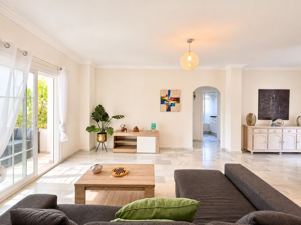 Appartement te koop in Estepona | 2 slaapkamers H5499271