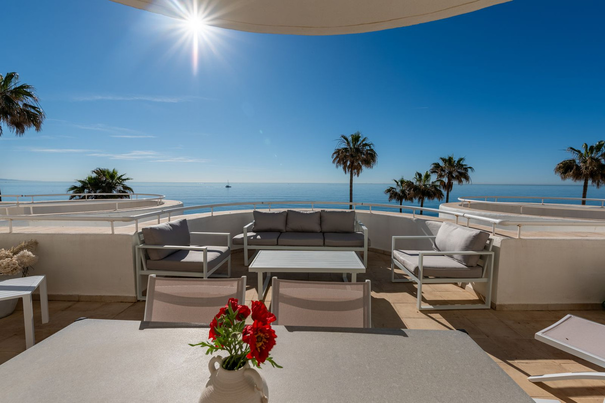 Appartement te koop in Estepona | 2 slaapkamers H5499319