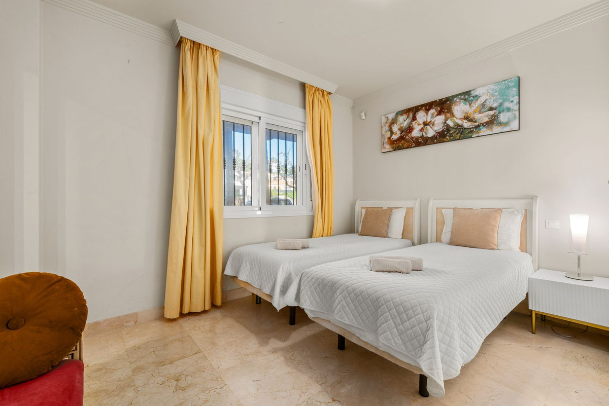Appartement te koop in Estepona | 2 slaapkamers H5499319