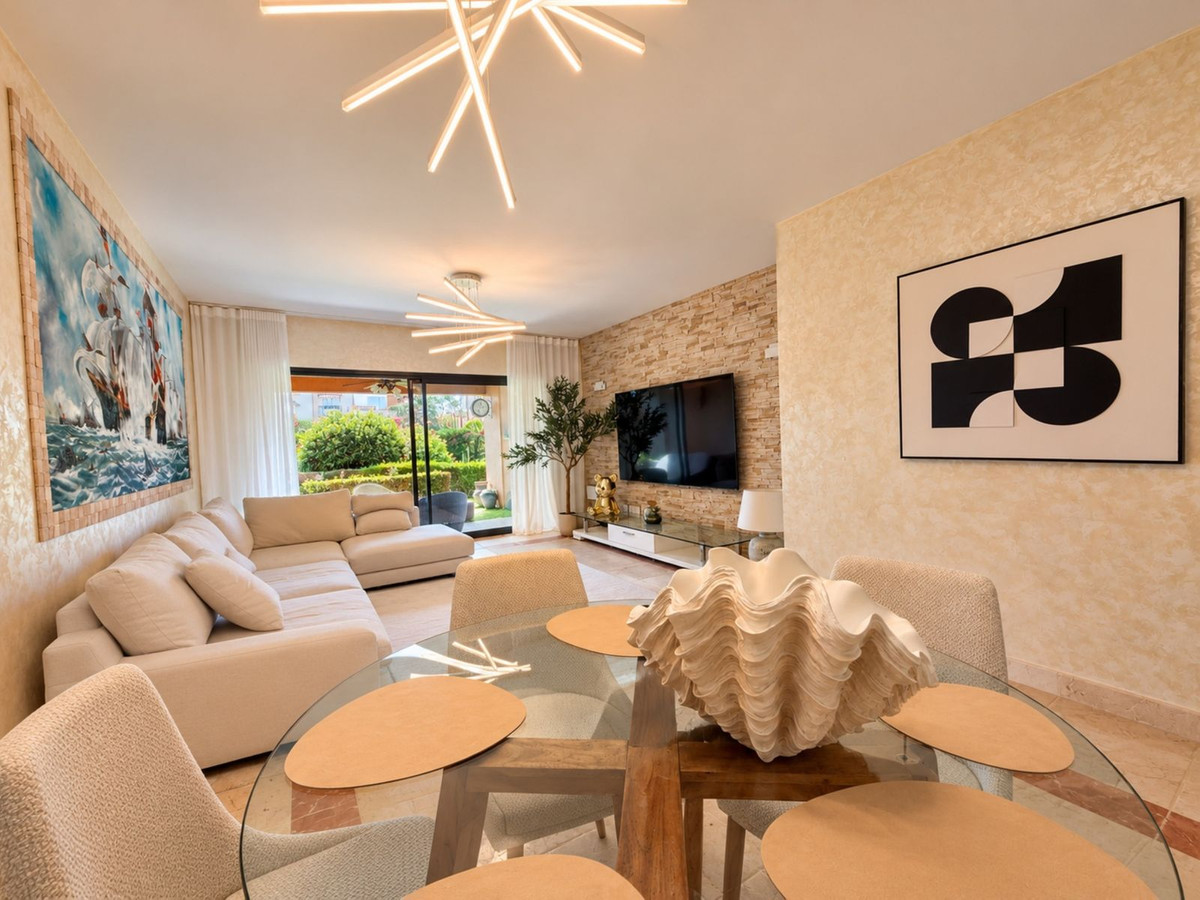 Appartement te koop in Estepona | 2 slaapkamers H5499517