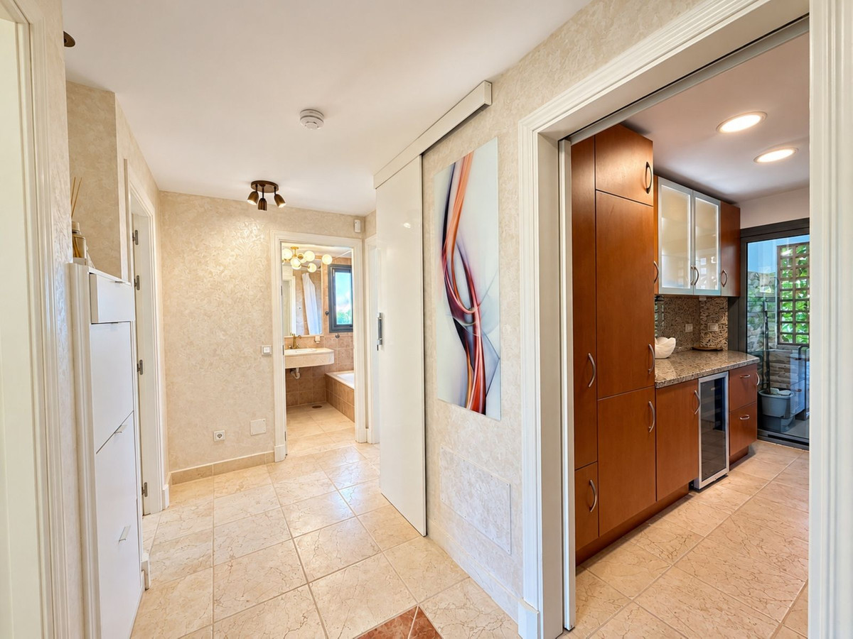 Appartement te koop in Estepona | 2 slaapkamers H5499517