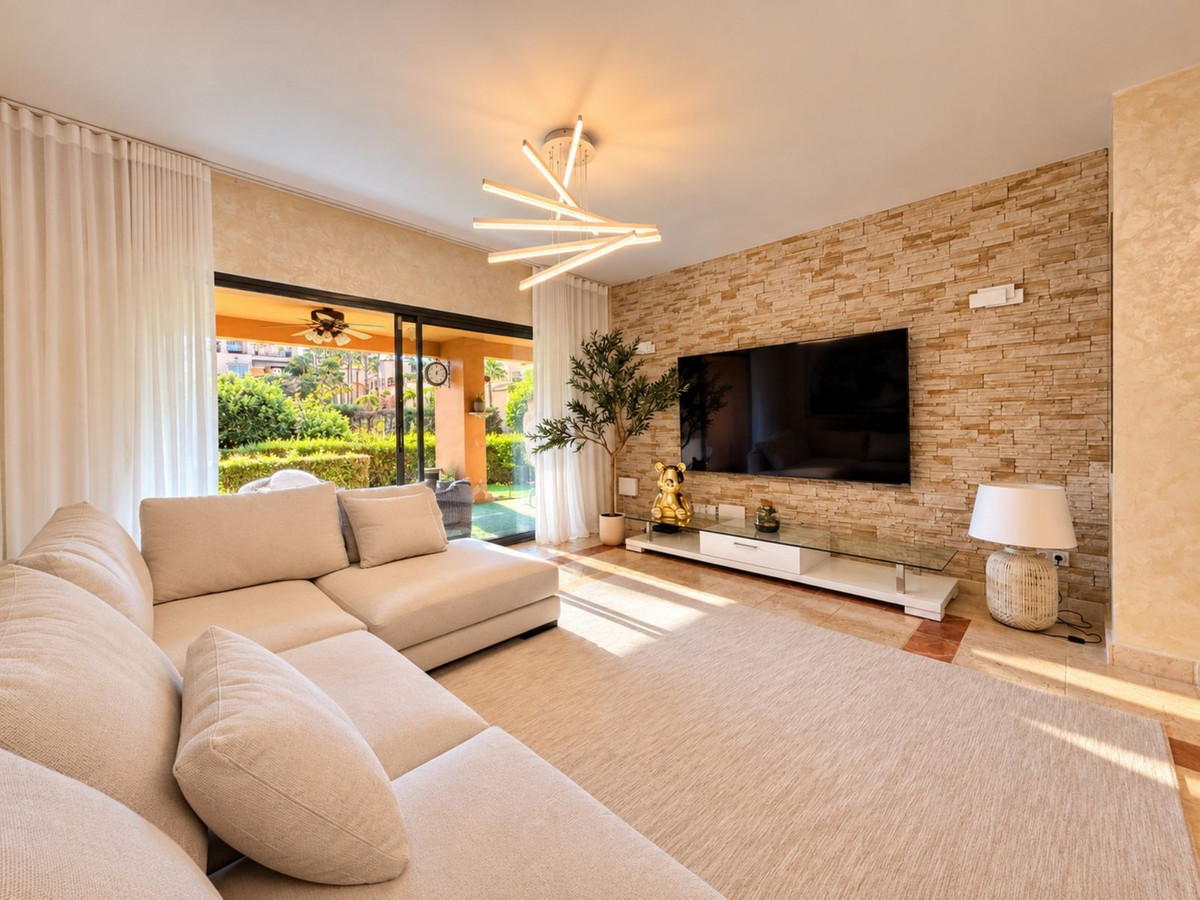 Appartement te koop in Estepona | 2 slaapkamers H5499517
