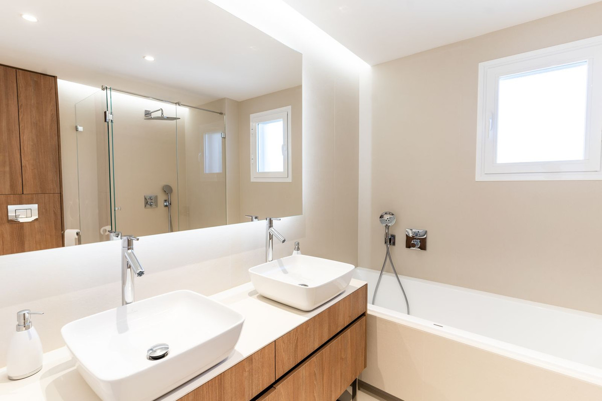 Appartement te koop in Estepona | 2 slaapkamers H5499547