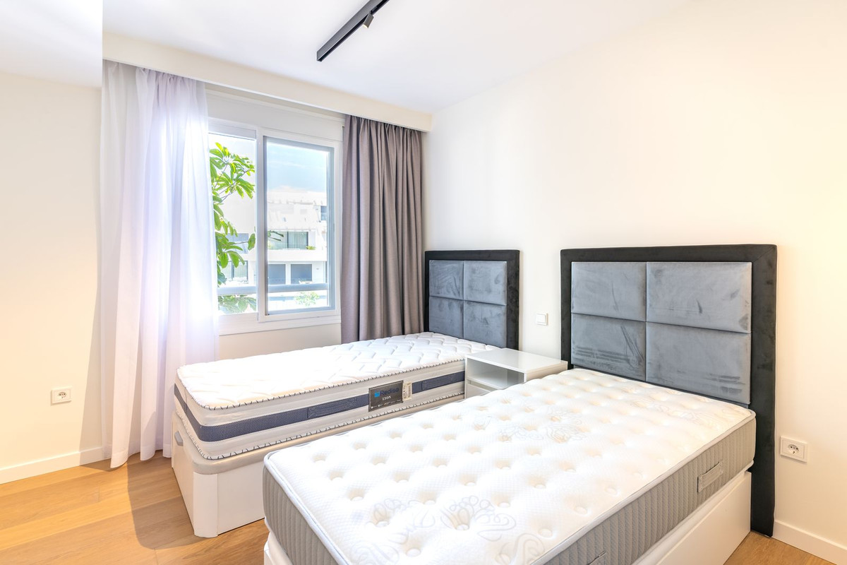 Appartement te koop in Estepona | 2 slaapkamers H5499547