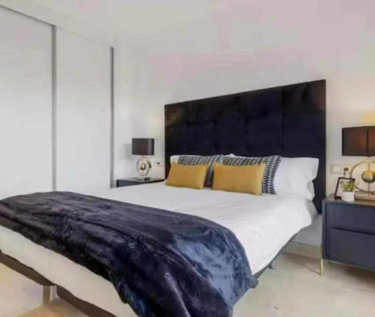 Appartement te koop in Estepona | 2 slaapkamers H5499619