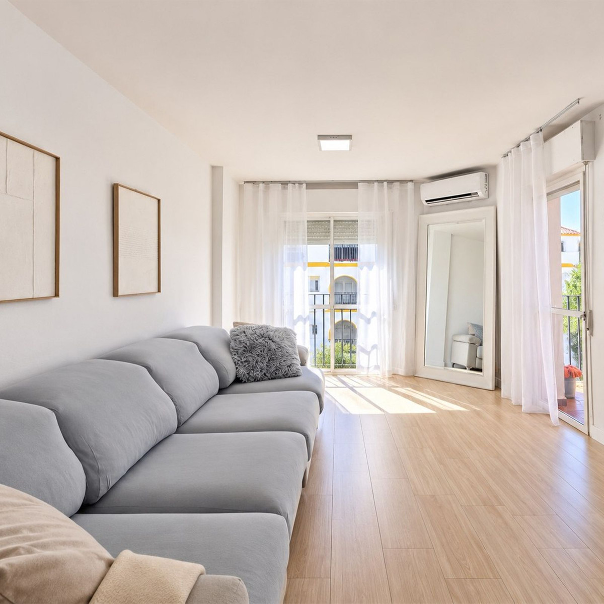 Appartement te koop in Estepona | 5 slaapkamers H5499634