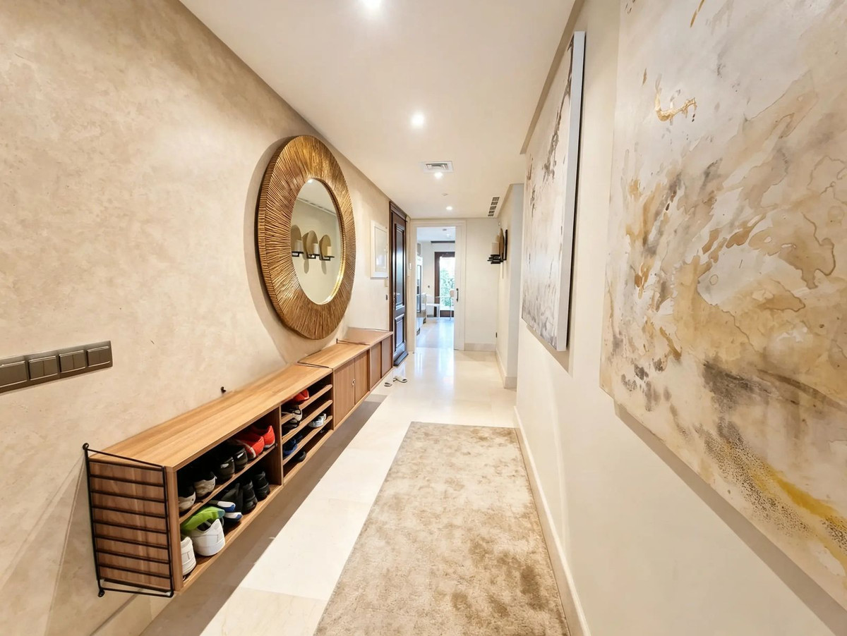 Appartement te koop in Estepona | 2 slaapkamers H5500333