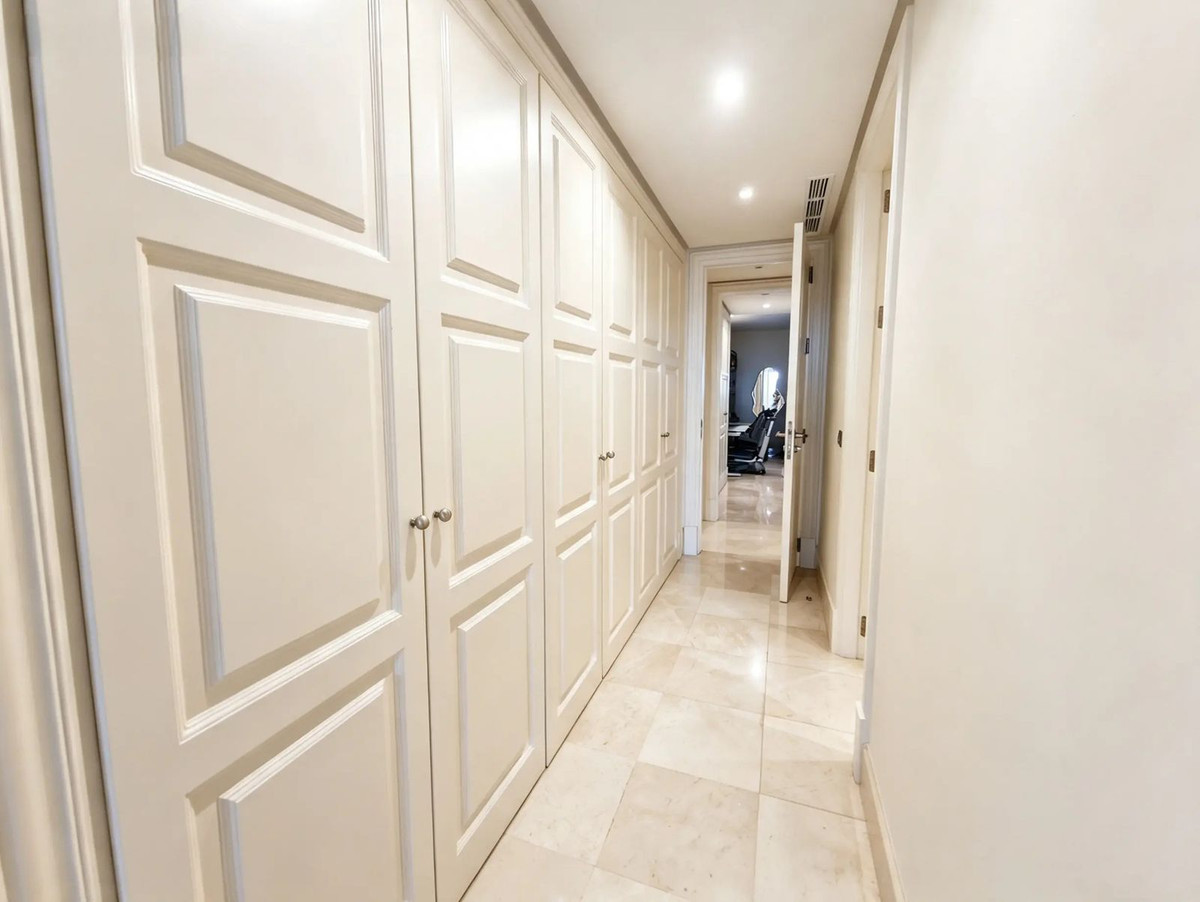 Appartement te koop in Estepona | 2 slaapkamers H5500333