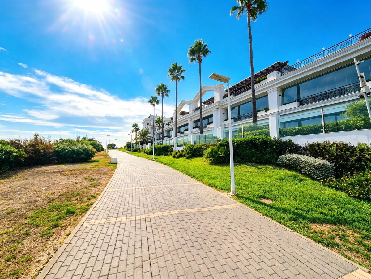 Appartement te koop in Estepona | 2 slaapkamers H5500333