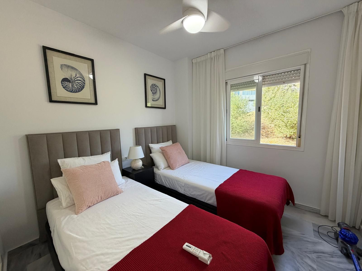 Appartement te koop in Estepona | 2 slaapkamers H5500465