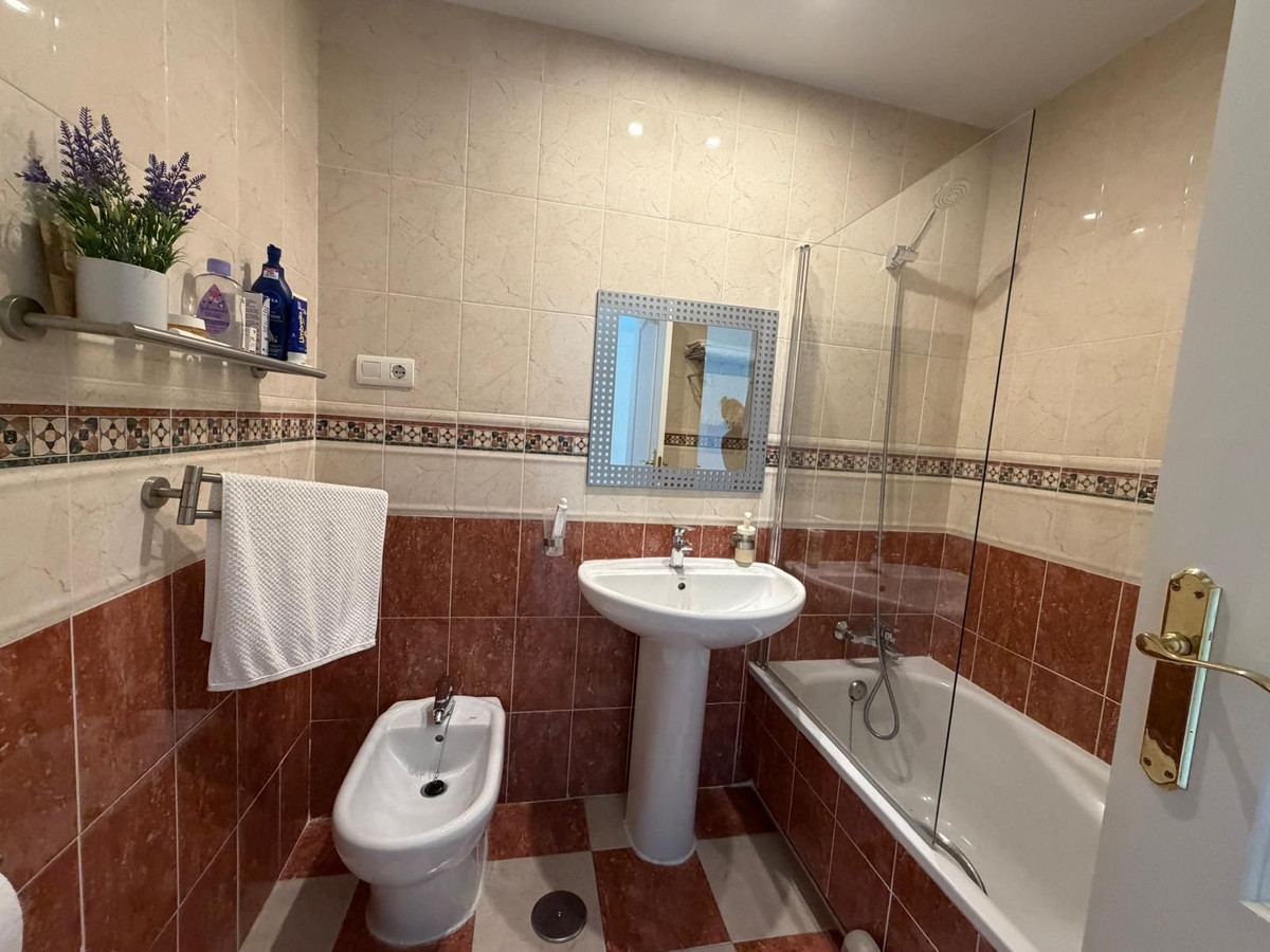 Appartement te koop in Estepona | 2 slaapkamers H5500465