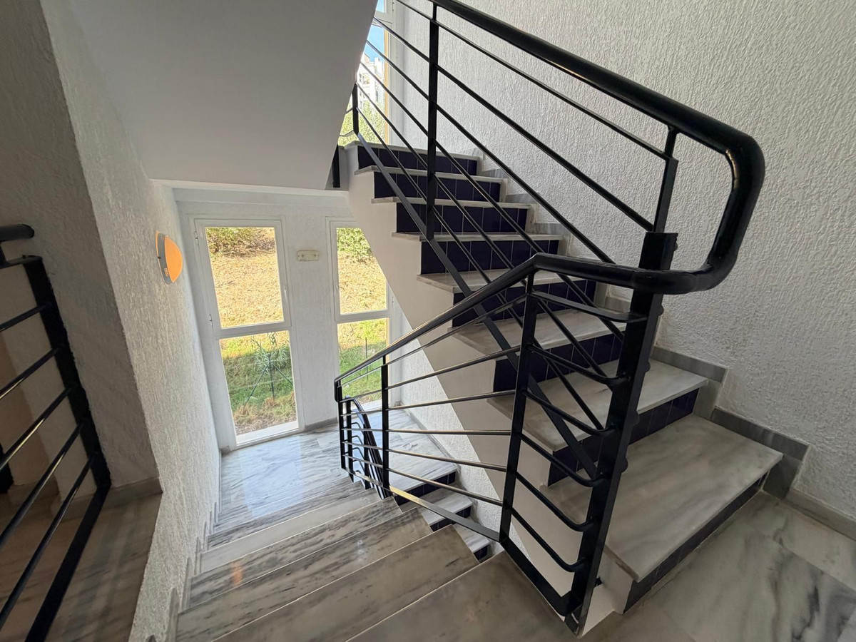 Appartement te koop in Estepona | 2 slaapkamers H5500465