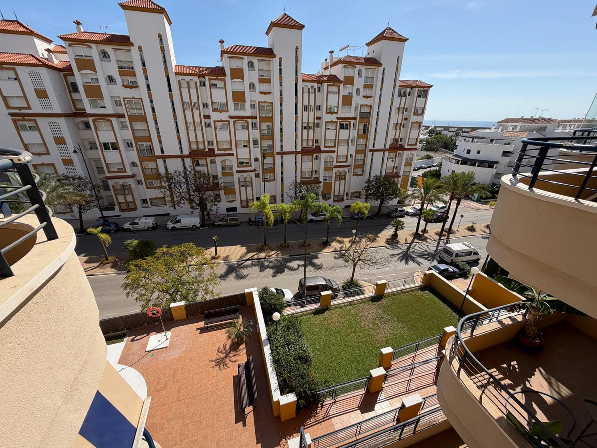 Appartement te koop in Estepona | 2 slaapkamers H5500465