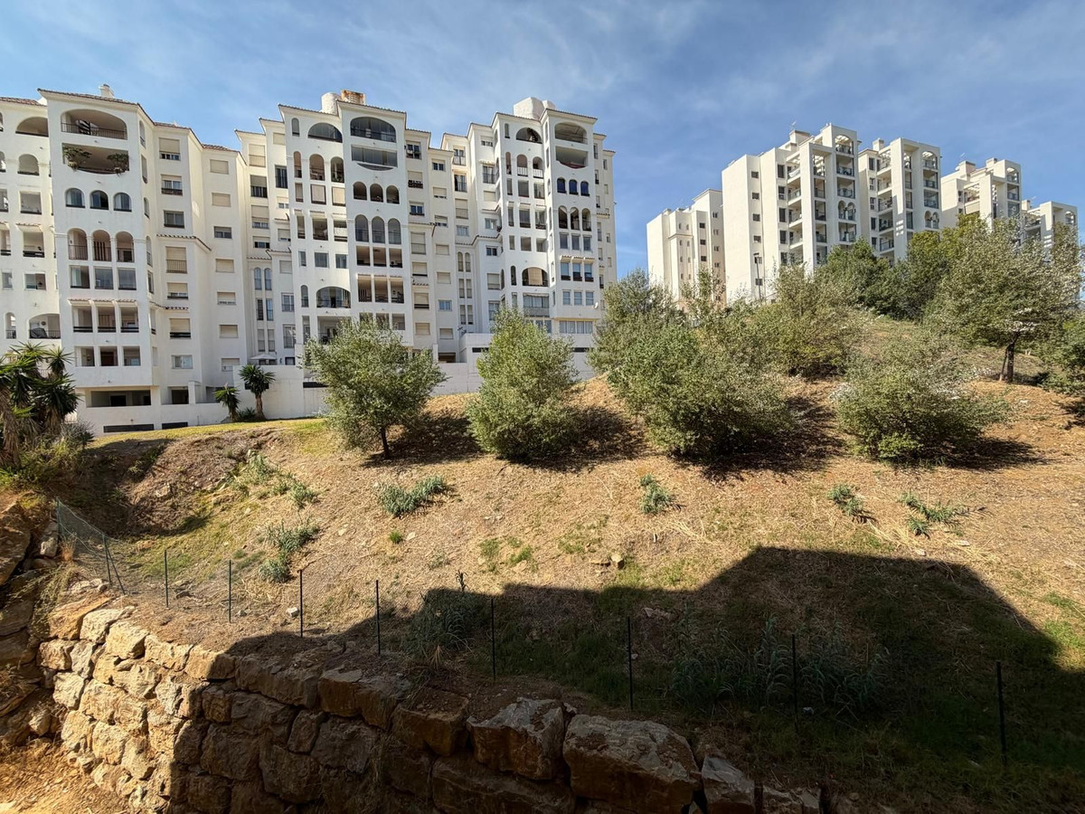 Appartement te koop in Estepona | 2 slaapkamers H5500465