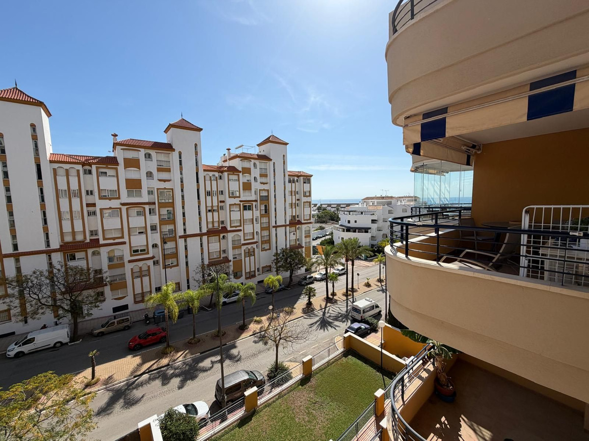 Appartement te koop in Estepona | 2 slaapkamers H5500465
