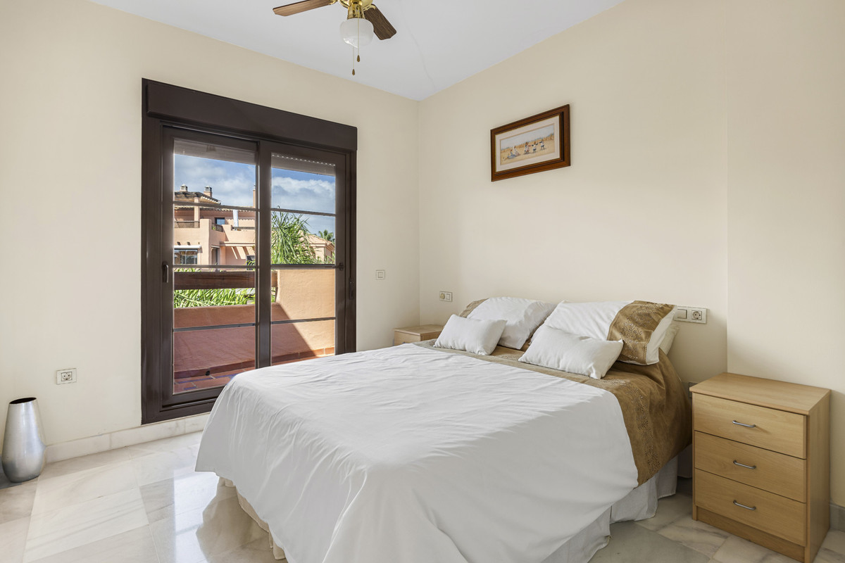 Appartement te koop in Estepona | 5 slaapkamers H5502049