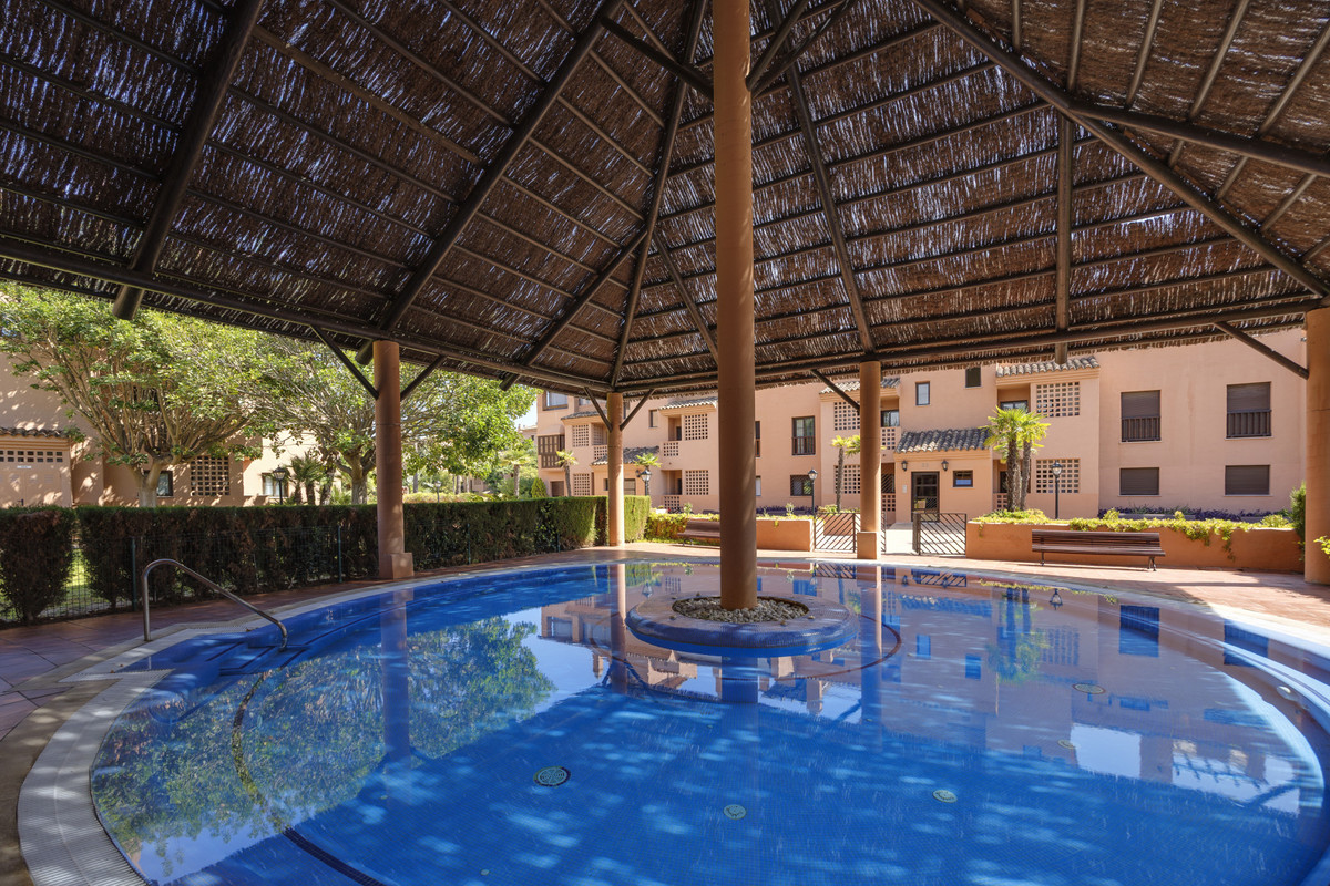 Appartement te koop in Estepona | 5 slaapkamers H5502049