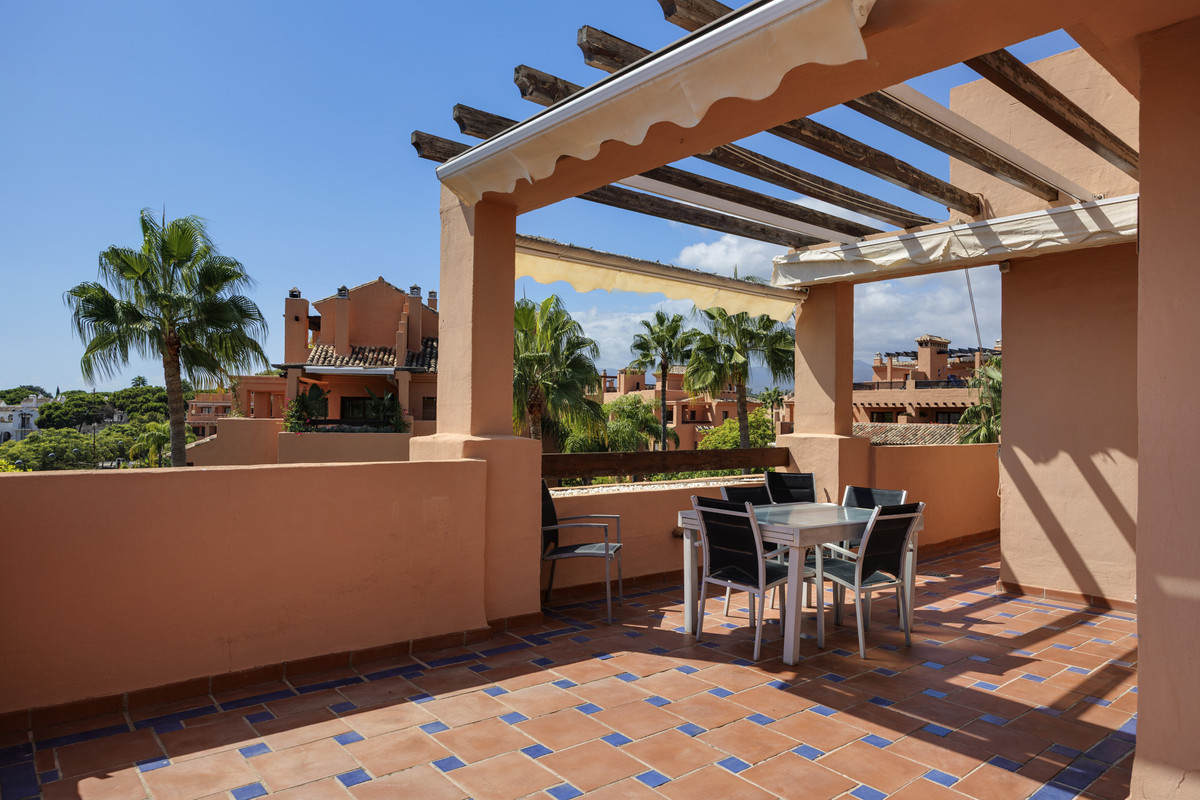 Appartement te koop in Estepona | 5 slaapkamers H5502049