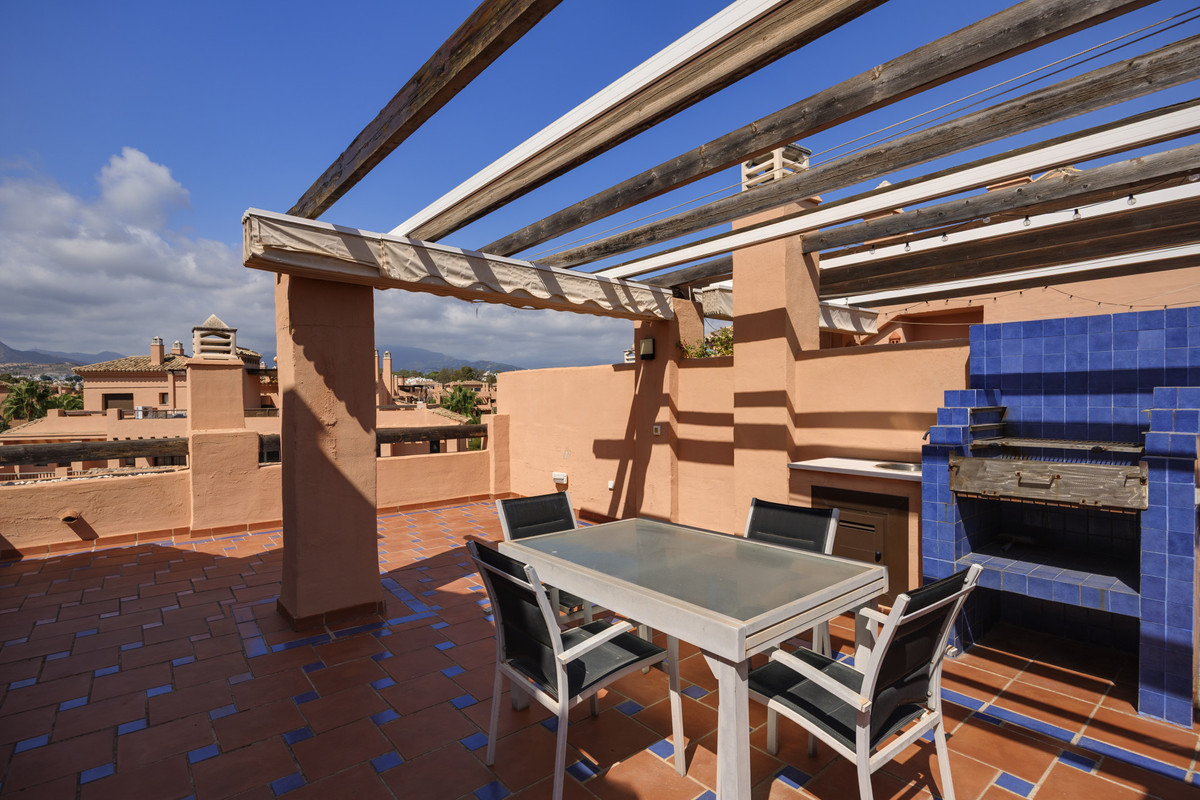 Appartement te koop in Estepona | 5 slaapkamers H5502049