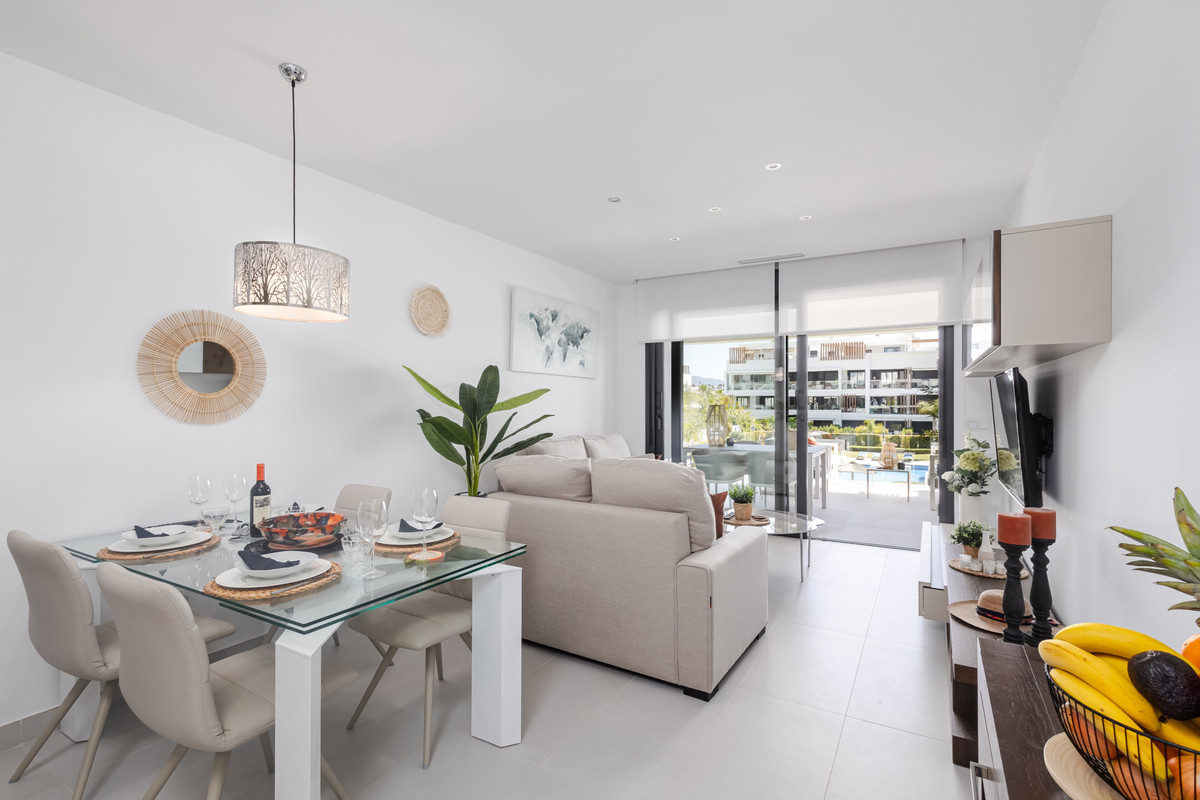 Appartement te koop in Estepona | 2 slaapkamers H5502097