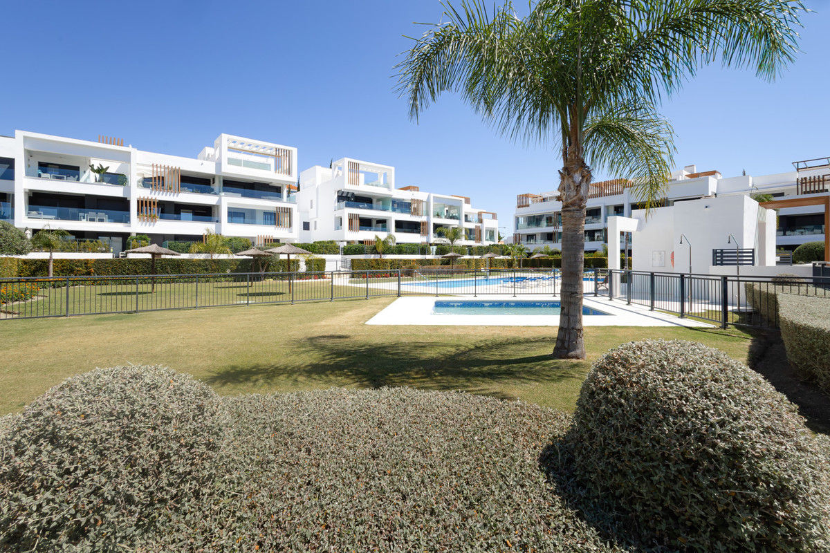 Appartement te koop in Estepona | 2 slaapkamers H5502097