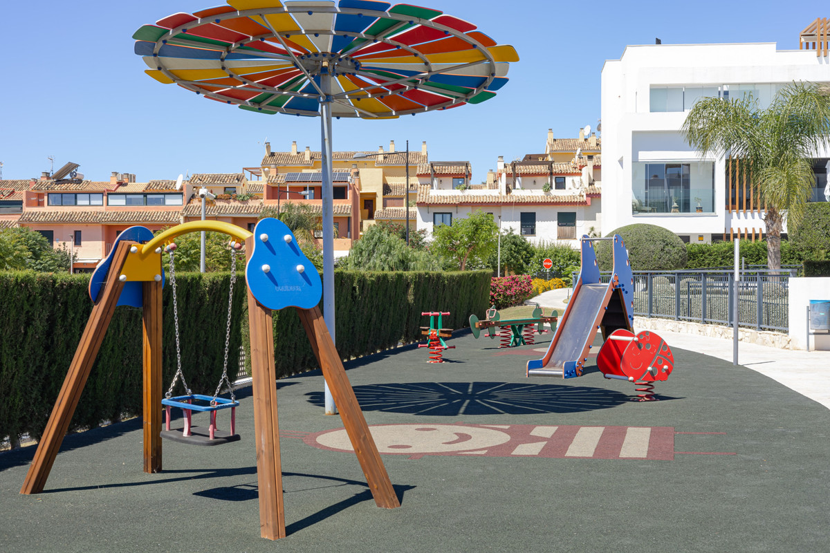Appartement te koop in Estepona | 2 slaapkamers H5502097
