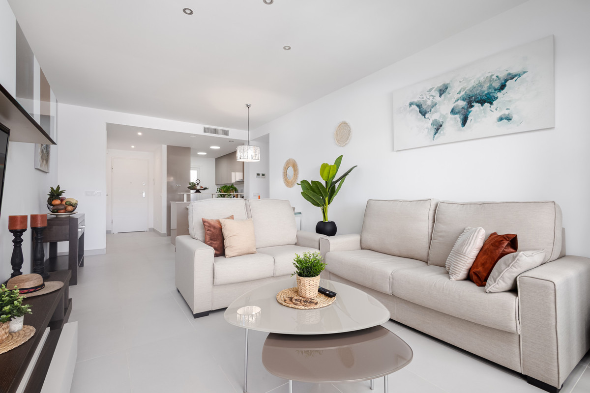 Appartement te koop in Estepona | 2 slaapkamers H5502097